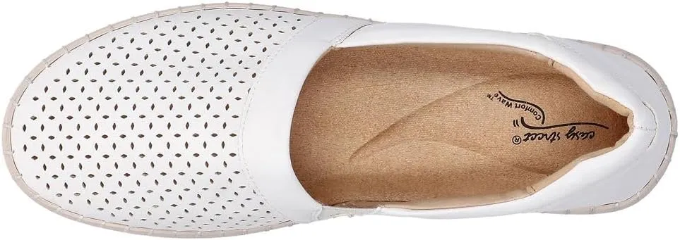 Easy Street Women's Thrill Perf Sneaker