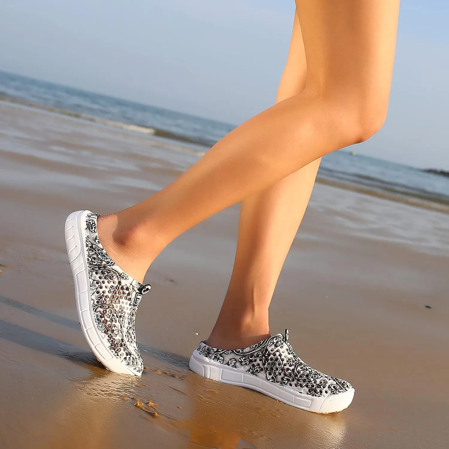 FLIOZY Women's Garden Clogs Shoes Men's Beach Water Shoes Slippers Sandals Breathable Casual Lightweight Outdoor Walking Shoes Unisex