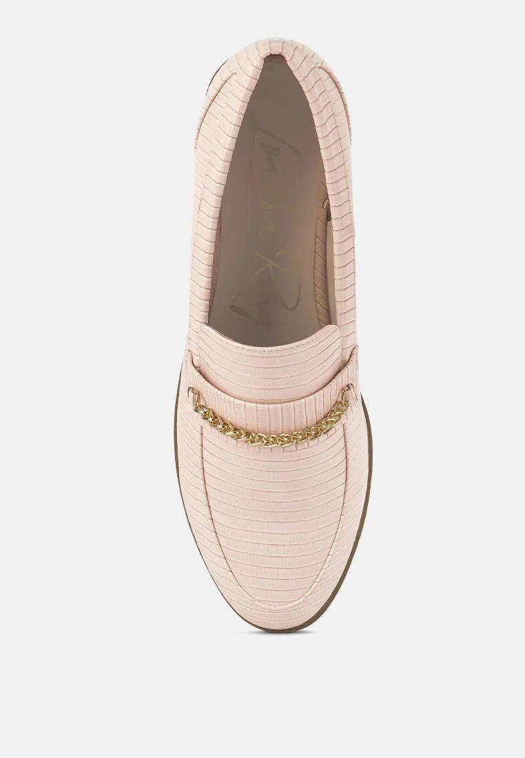 Vouse Low Block Loafers Adorned With Golden Chain By Ruw